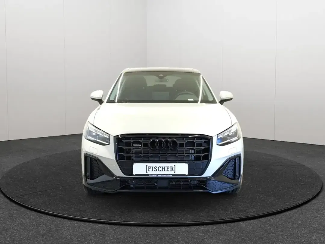 Audi Q2 - Thumbnail 2