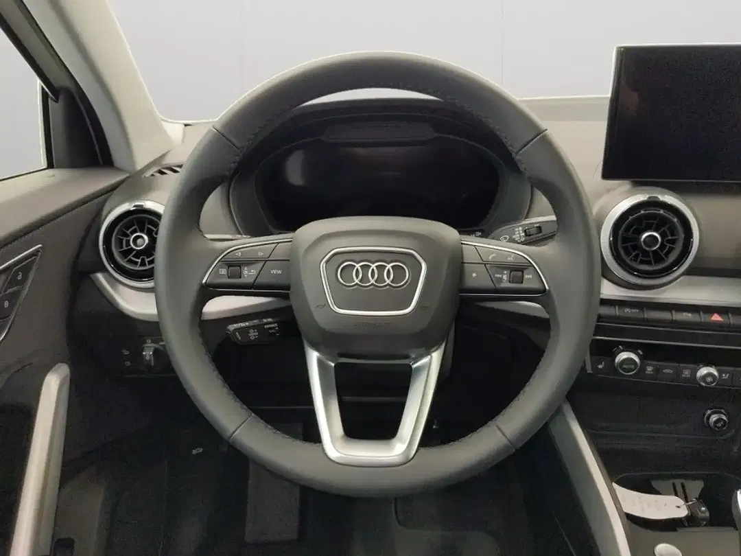 Audi Q2 - Thumbnail 9