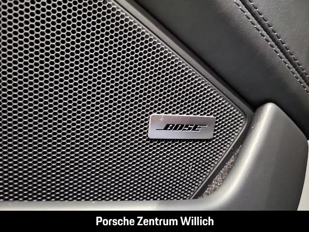 Porsche 992 - Thumbnail 14
