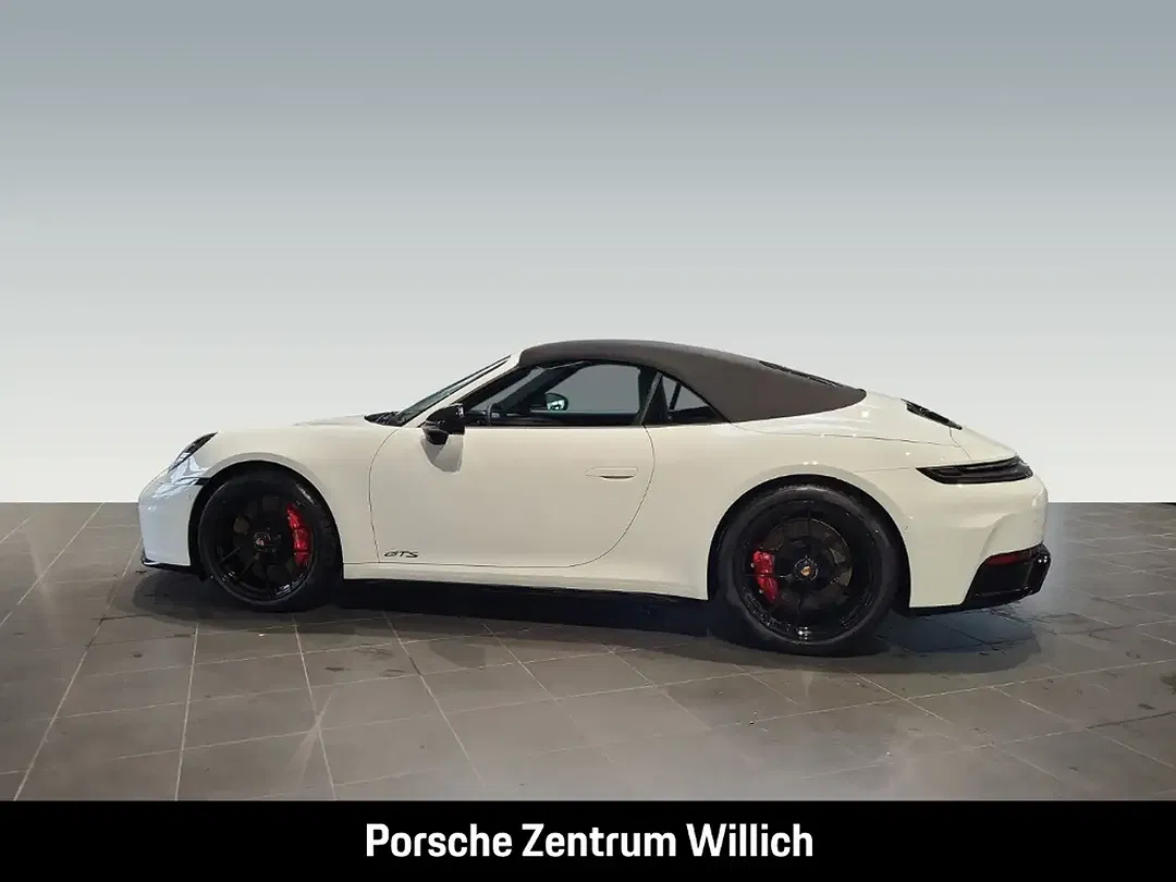 Porsche 992 - Thumbnail 2