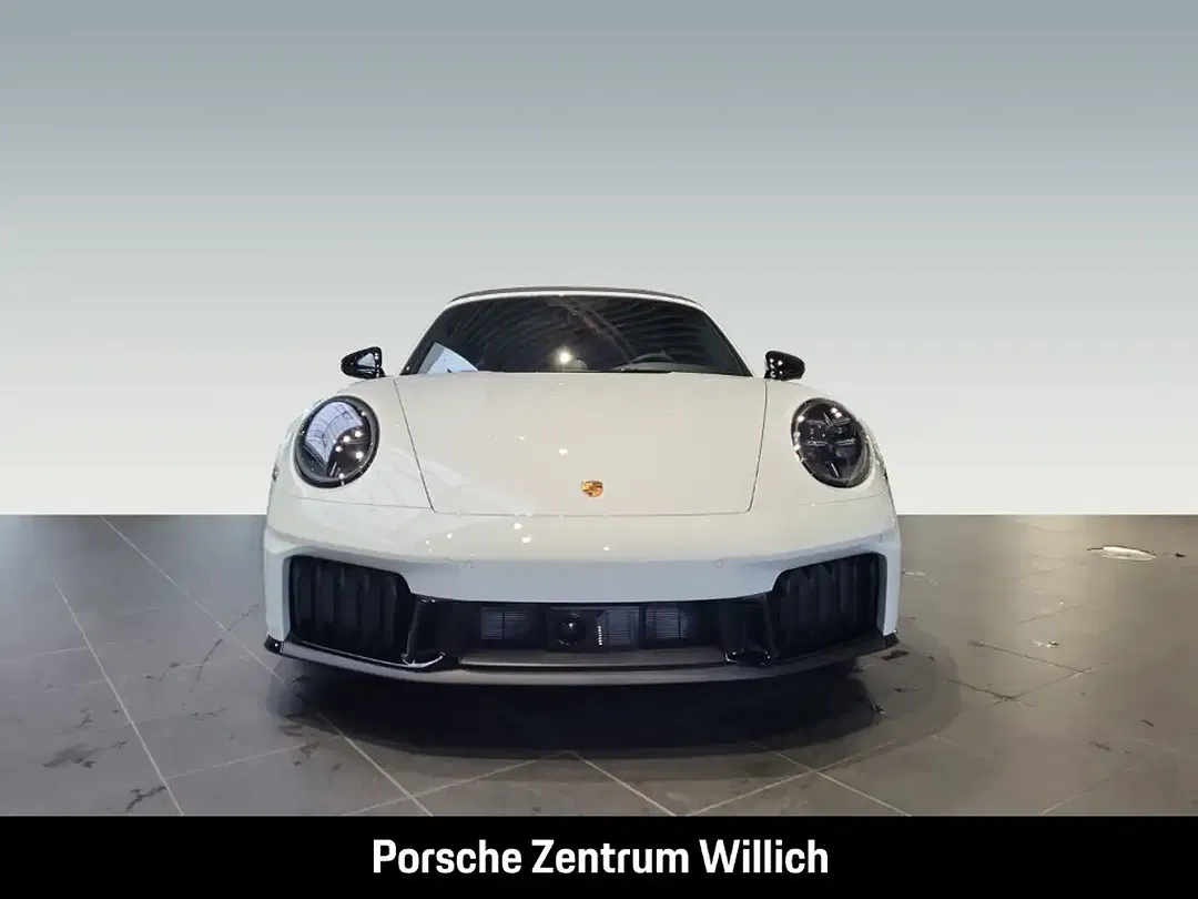 Porsche 992 - Thumbnail 4