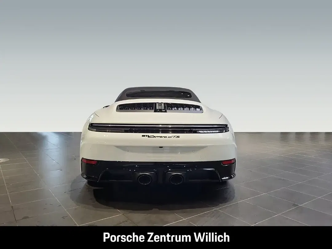 Porsche 992 - Thumbnail 5