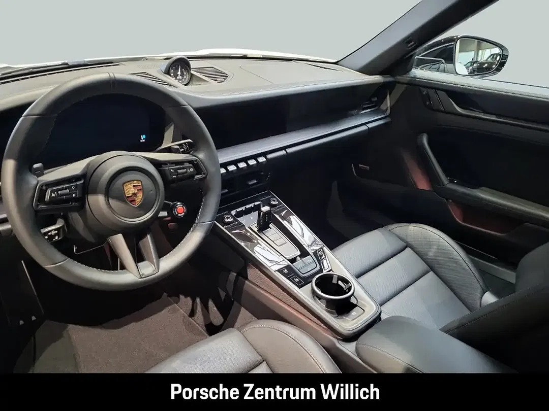 Porsche 992 - Thumbnail 9