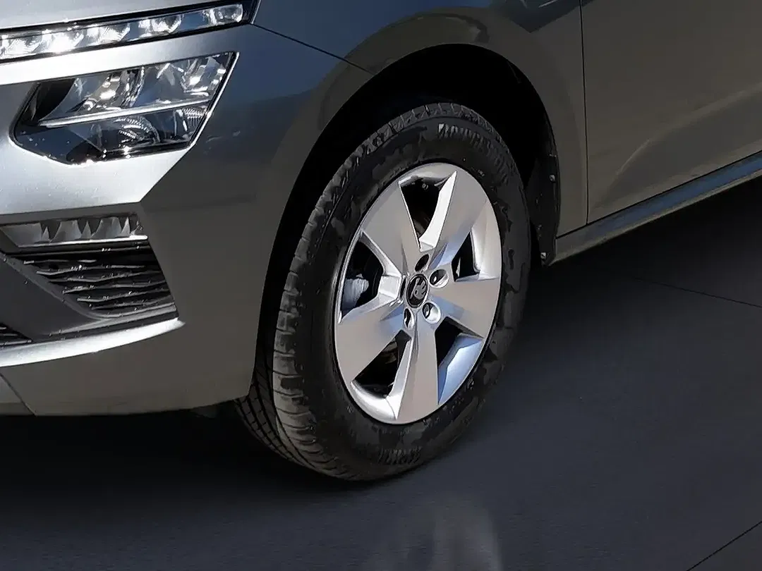 Skoda Kamiq - Thumbnail 13