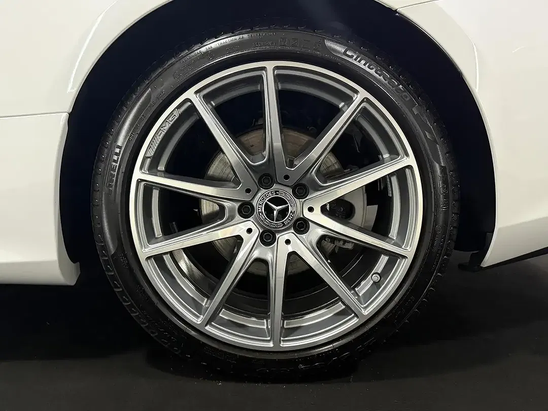 Mercedes-Benz E 220 - Thumbnail 15
