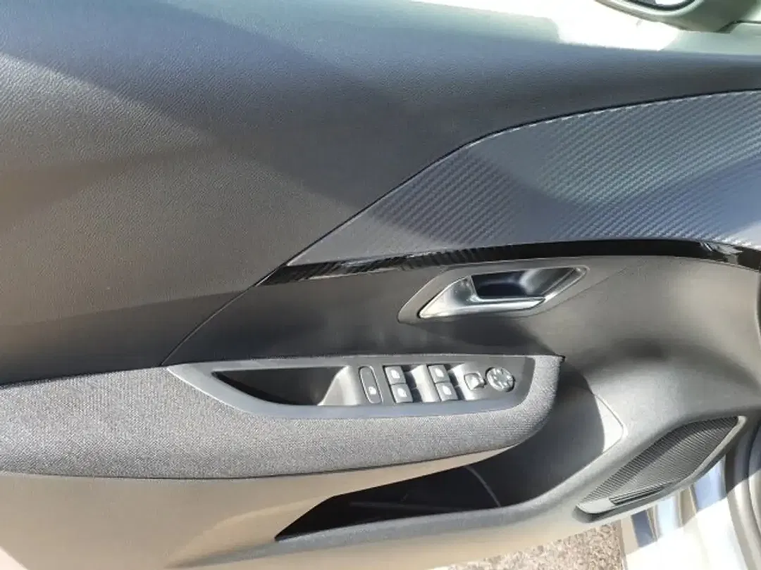 Peugeot 208 - Thumbnail 7