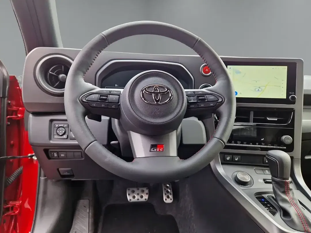 Toyota Yaris - Thumbnail 14
