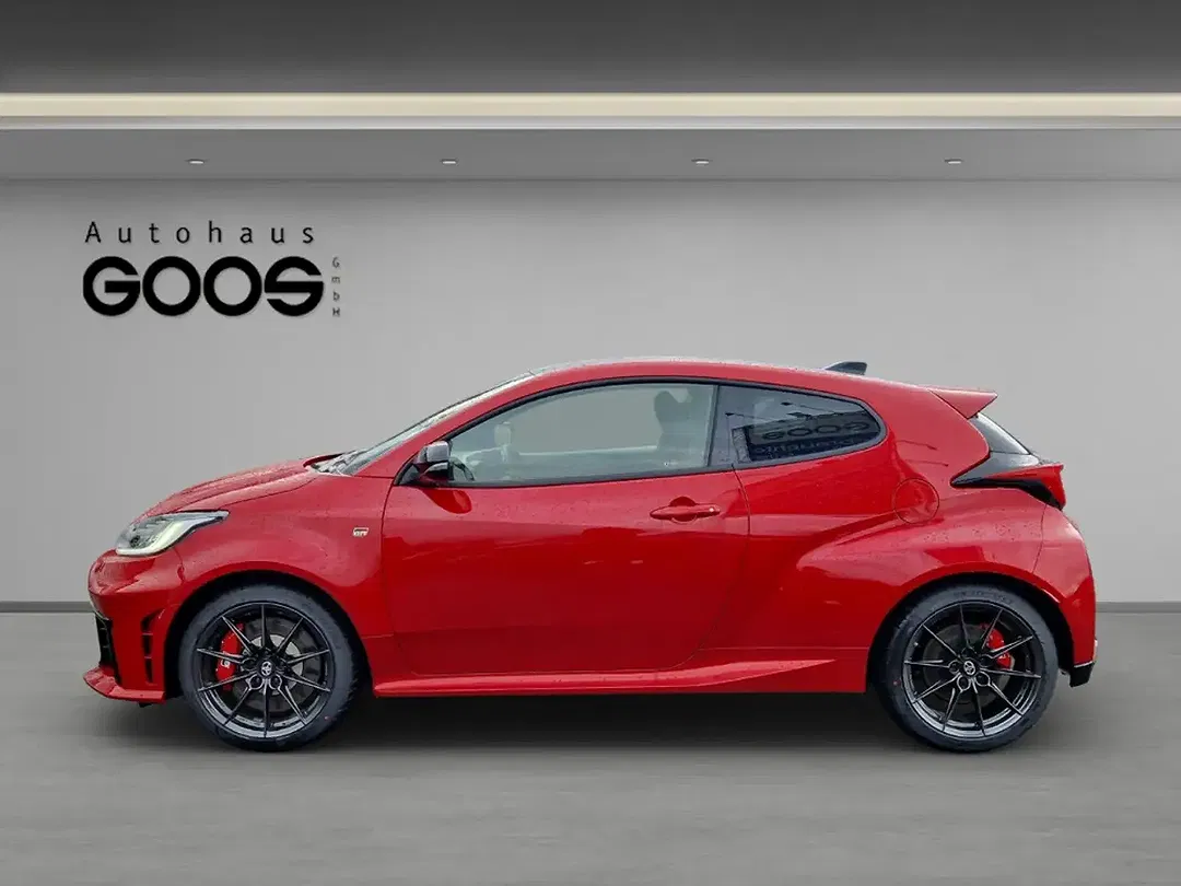 Toyota Yaris - Thumbnail 2