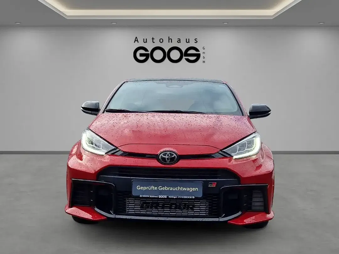 Toyota Yaris - Thumbnail 8