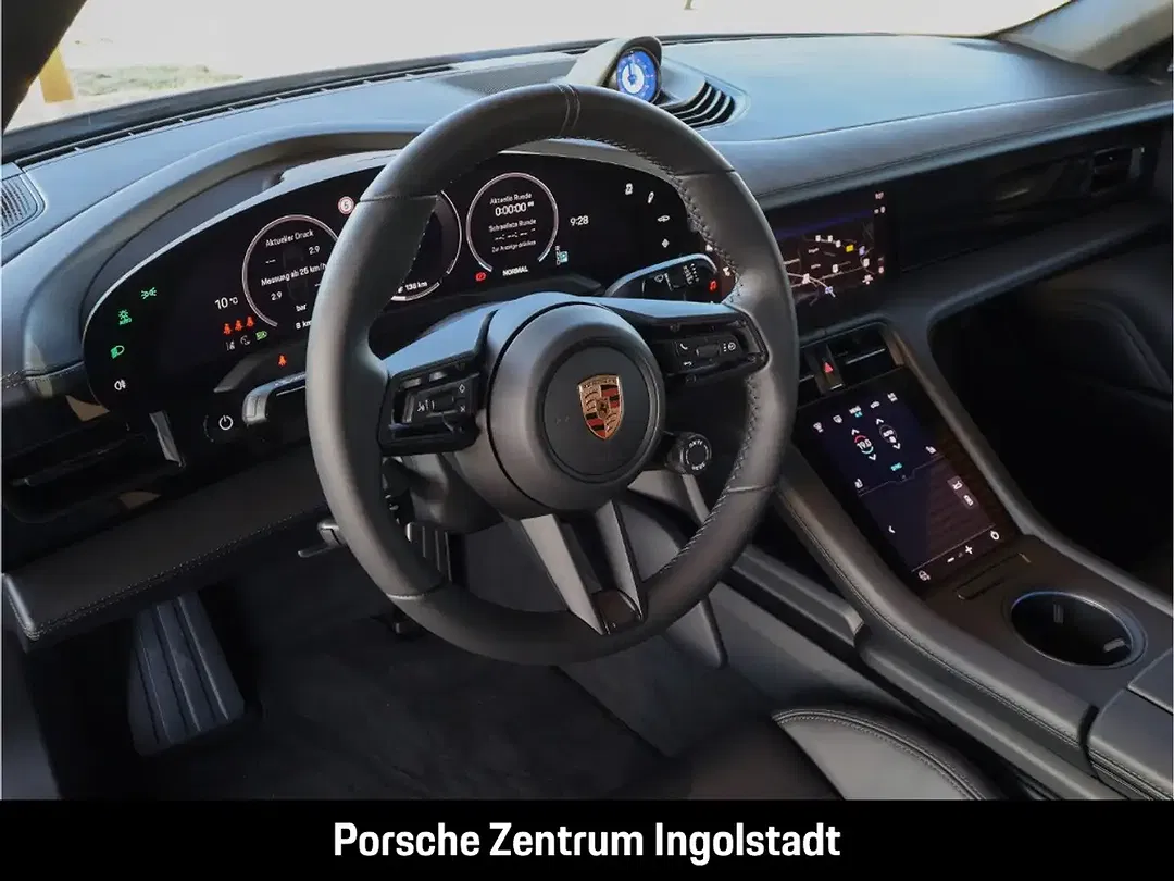 Porsche Taycan - Thumbnail 14