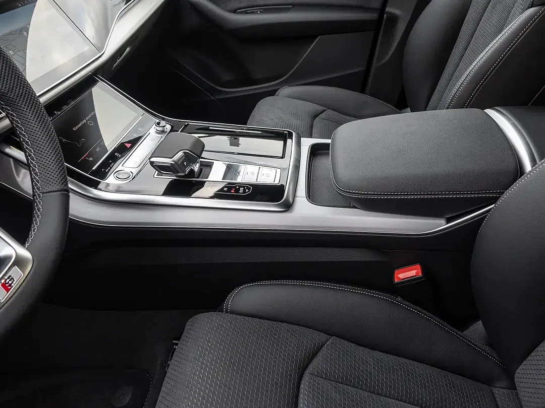 Audi Q7 - Thumbnail 13