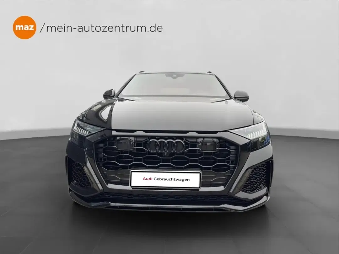 Audi RS Q8 - Thumbnail 3