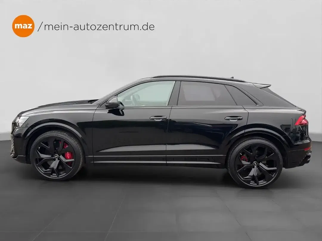 Audi RS Q8 - Thumbnail 4