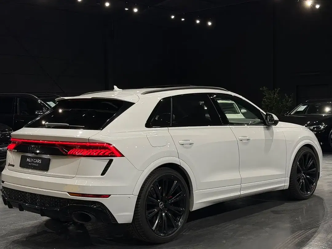 Audi RS Q8 - Thumbnail 12
