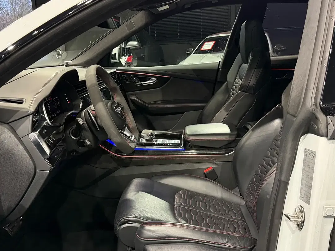 Audi RS Q8 - Thumbnail 15