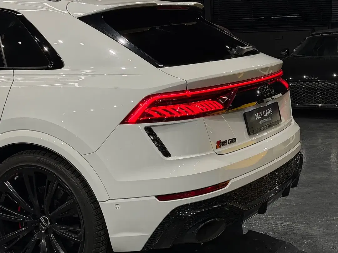 Audi RS Q8 - Thumbnail 8