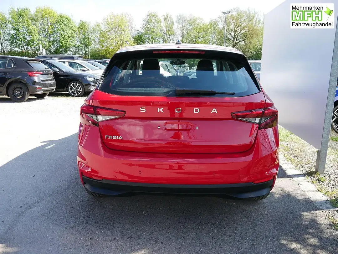Skoda Fabia - Thumbnail 2