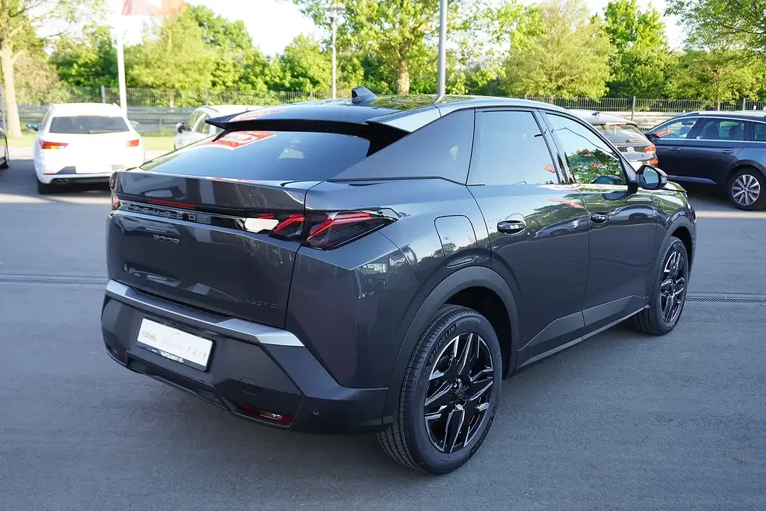 Peugeot 3008 - Thumbnail 4