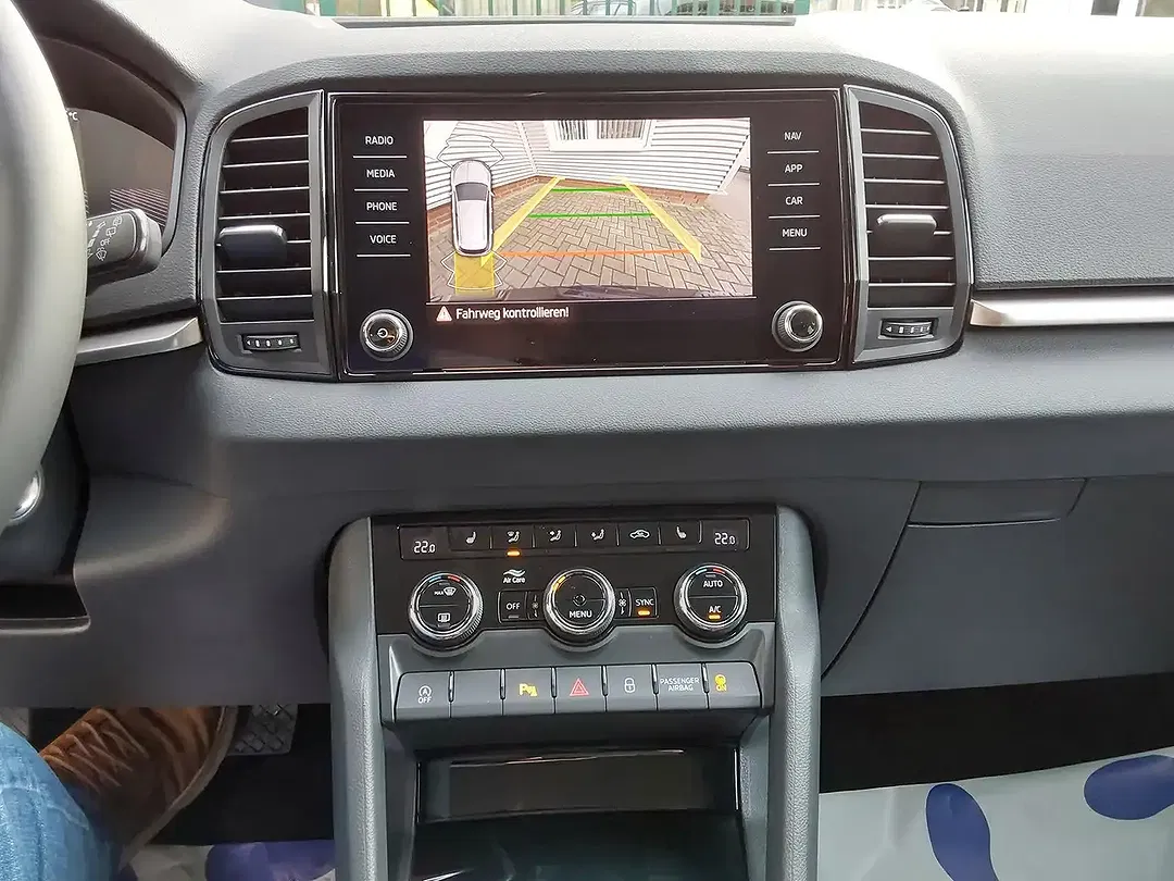 Skoda Karoq - Thumbnail 12