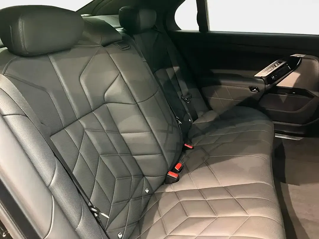 BMW 740 - Thumbnail 15