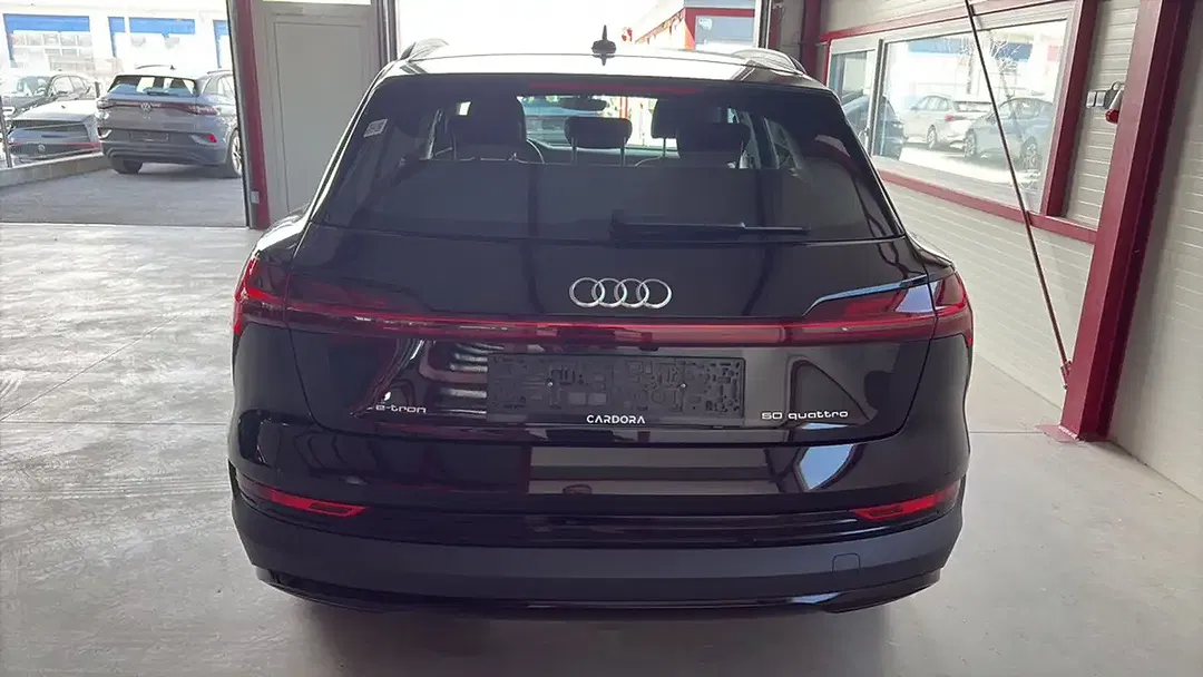 Audi e-tron - Thumbnail 5