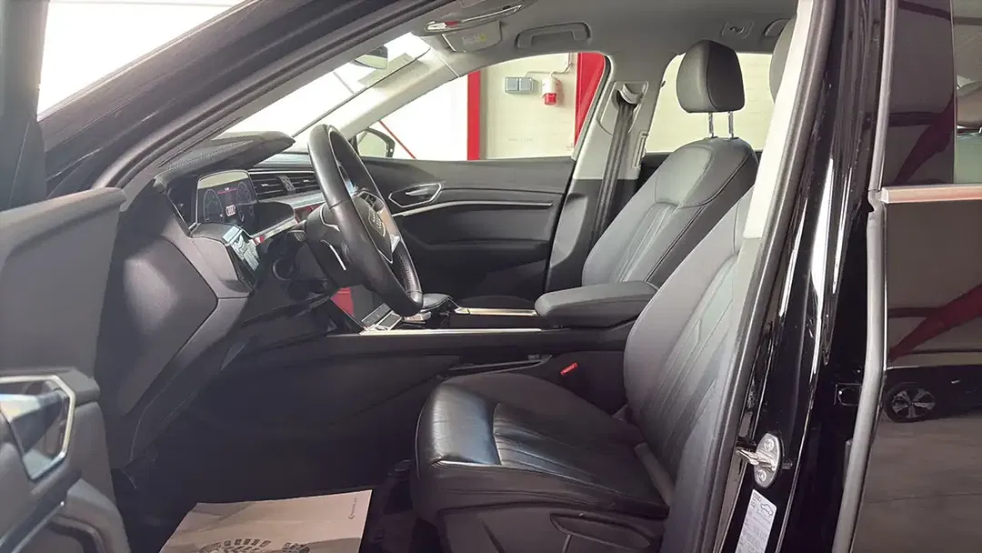 Audi e-tron - Thumbnail 7