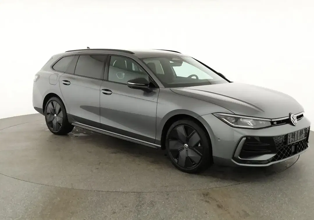 Volkswagen Passat Variant - Thumbnail 1