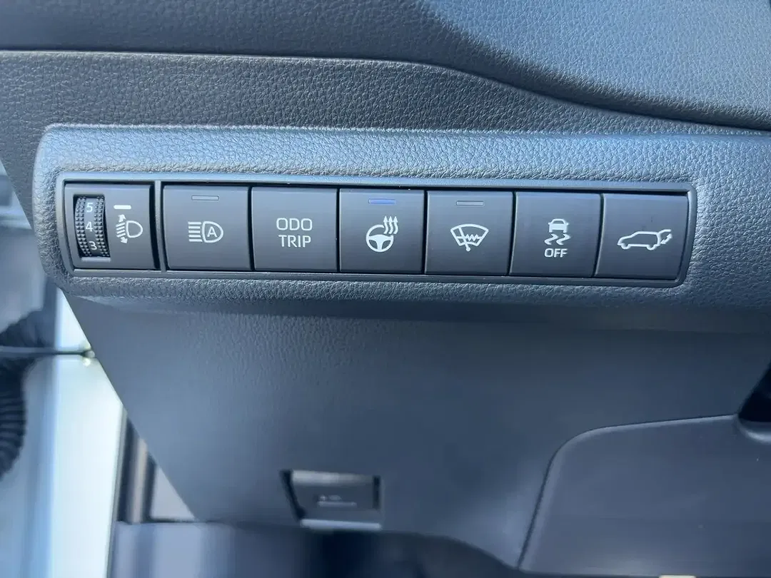 Toyota Corolla - Thumbnail 15