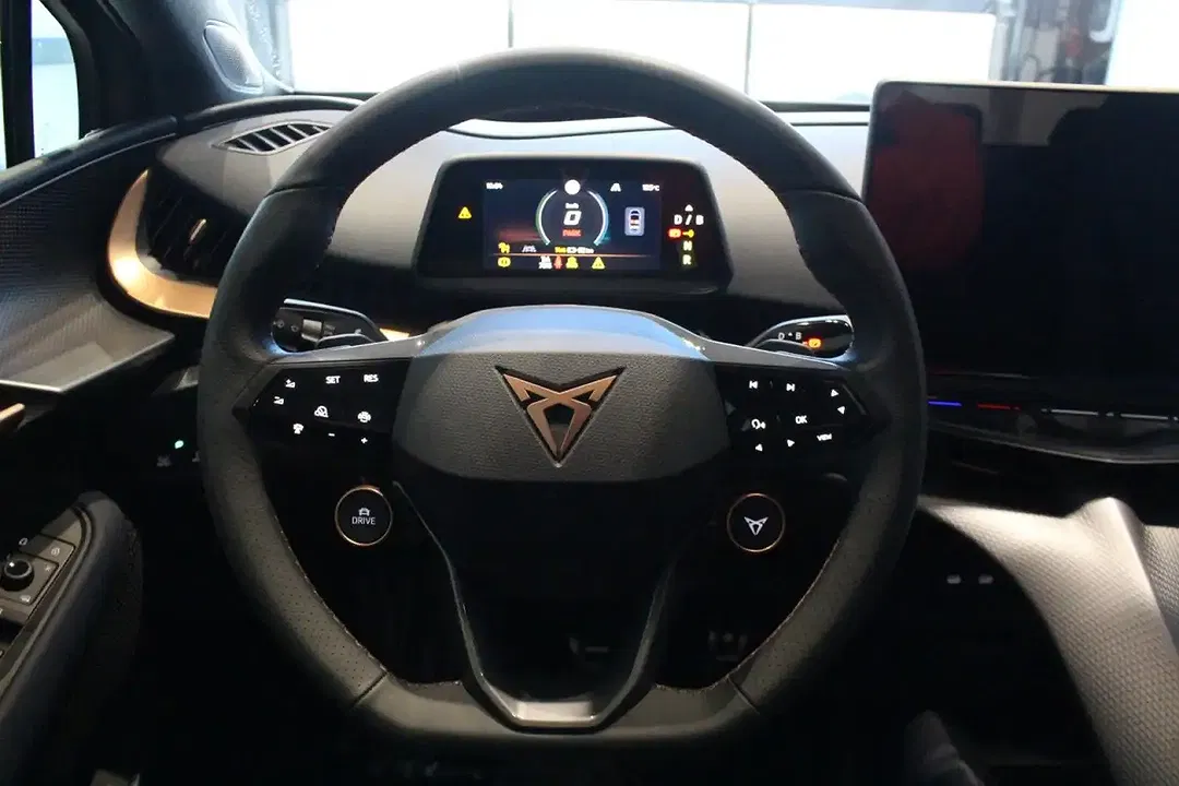 CUPRA Tavascan - Thumbnail 6