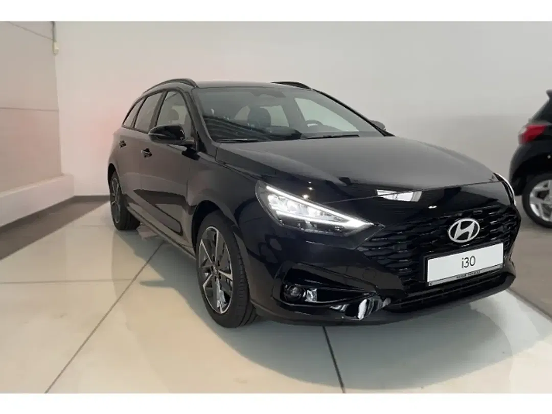 Hyundai i30 - Thumbnail 3