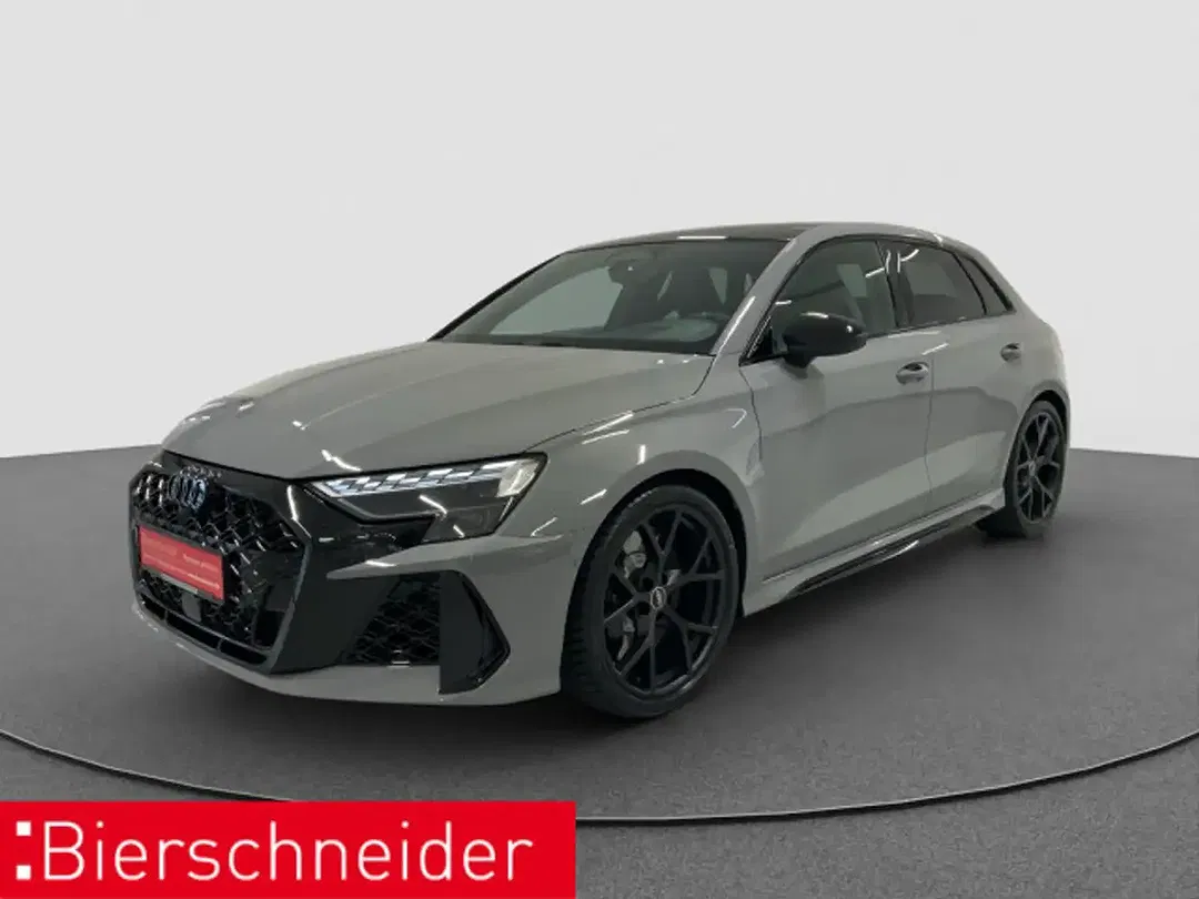 Audi RS3 - Thumbnail 1
