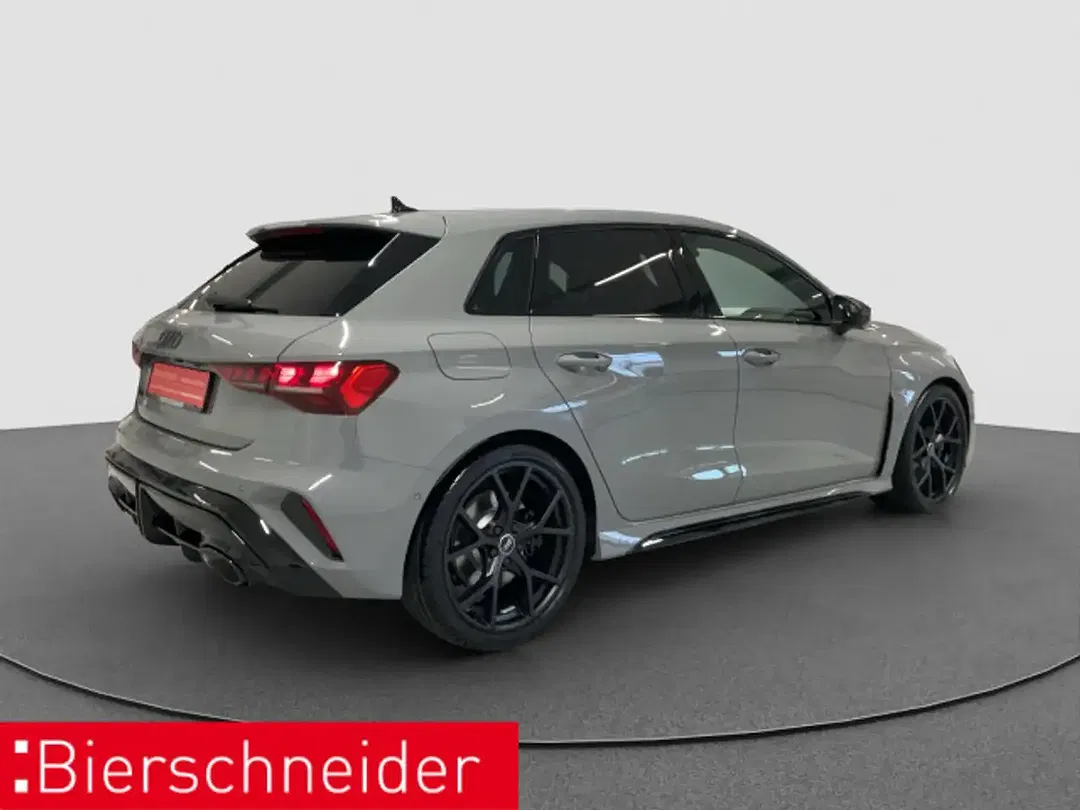 Audi RS3 - Thumbnail 6