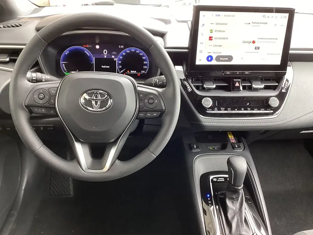 Toyota Corolla - Thumbnail 7