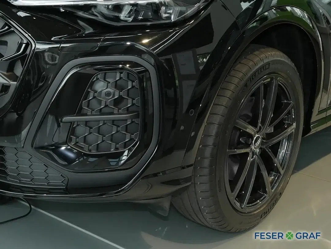 Audi Q5 - Thumbnail 2