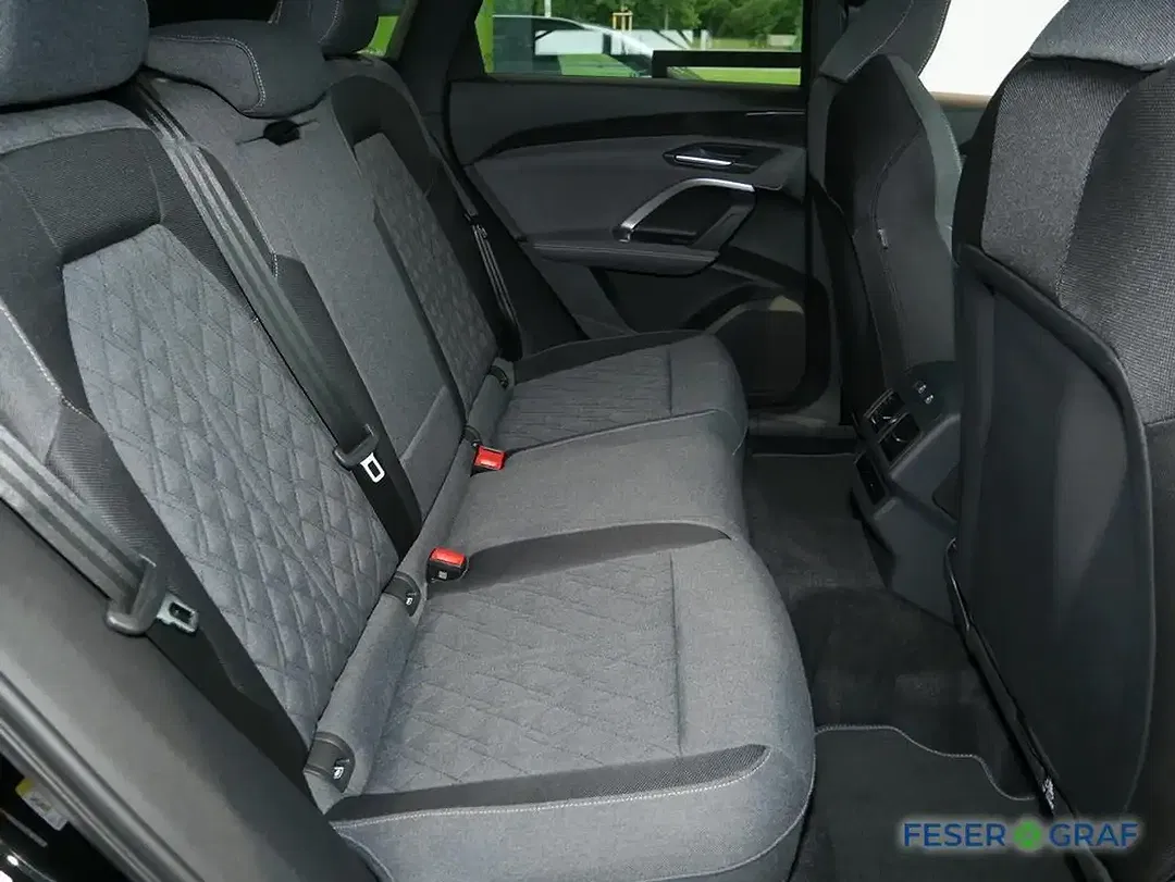 Audi Q5 - Thumbnail 4