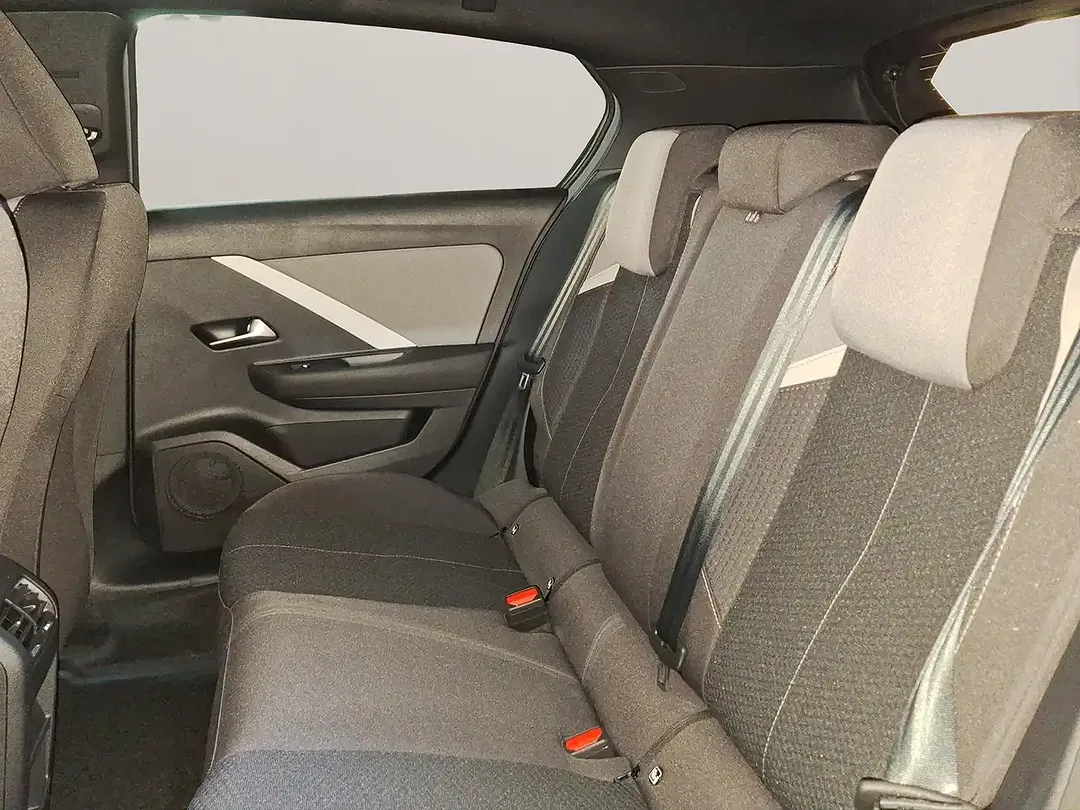 Opel Astra - Thumbnail 11