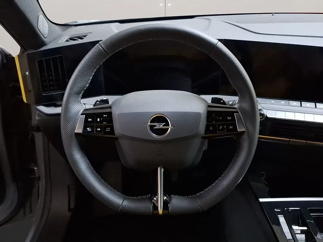 Opel Astra - Thumbnail 8