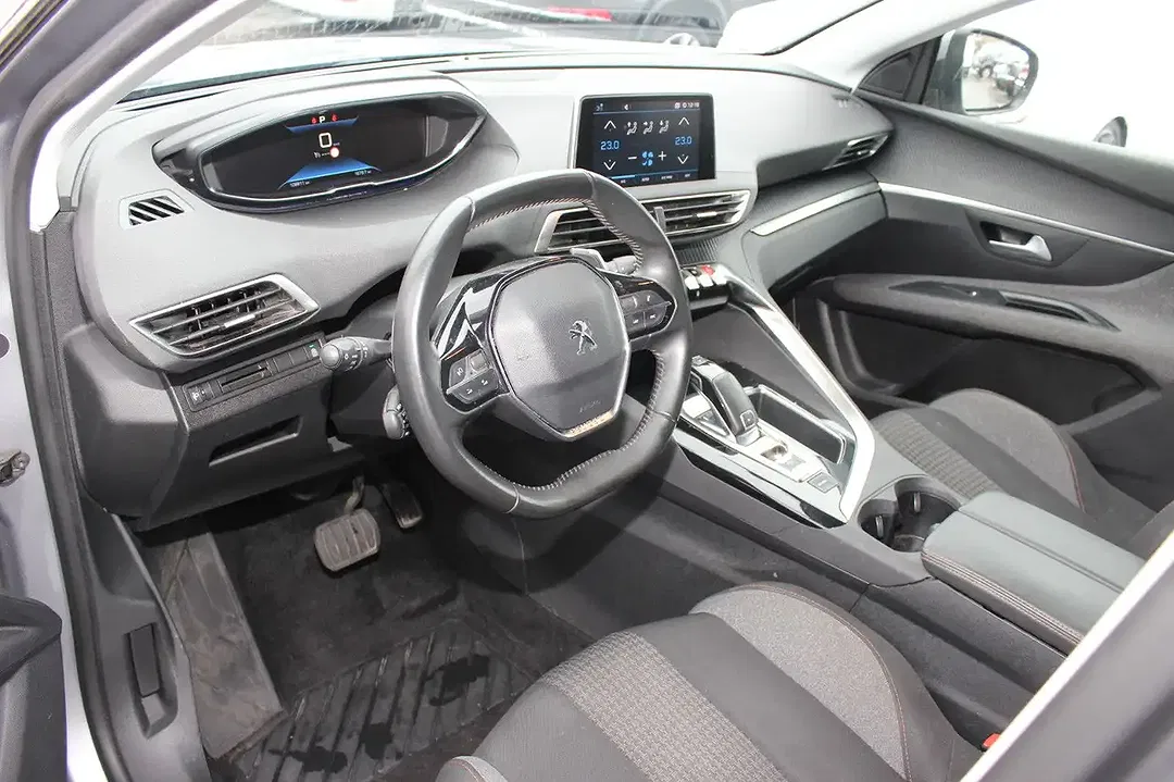 Peugeot 5008 - Thumbnail 11