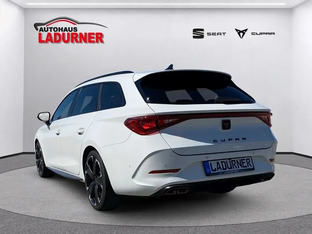 CUPRA Leon - Thumbnail 2