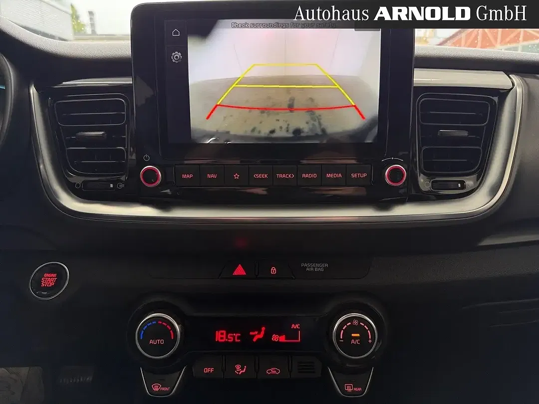 Kia Stonic - Thumbnail 11