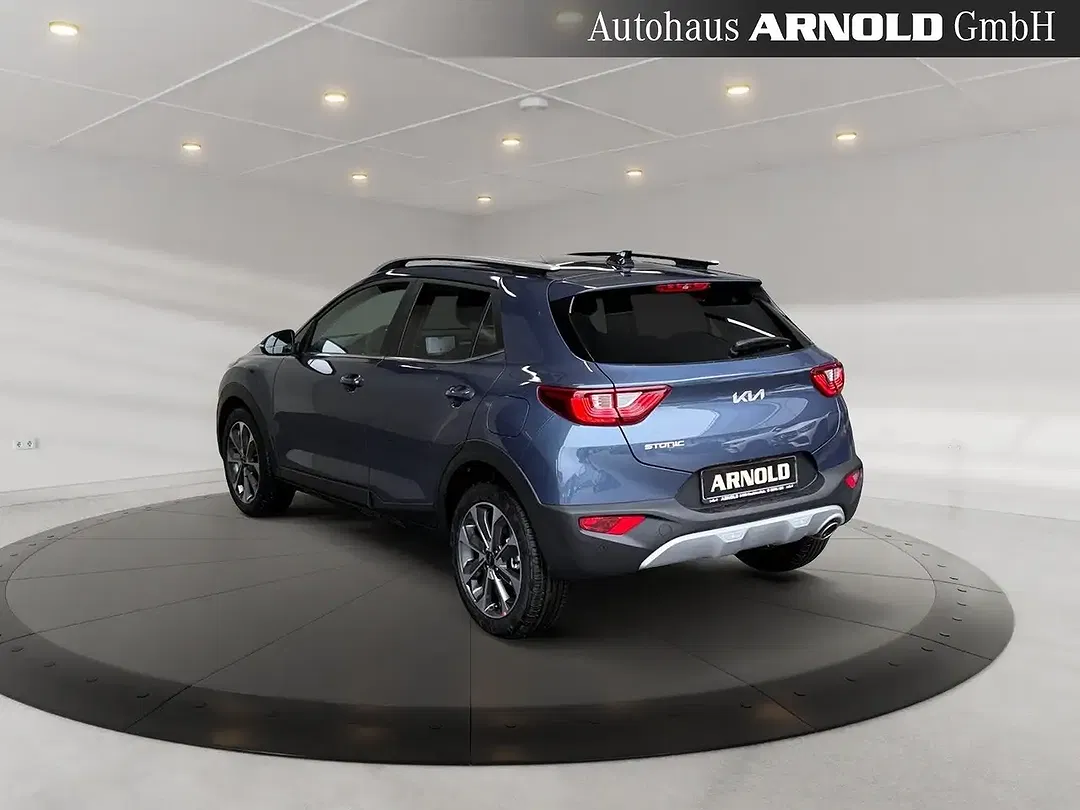 Kia Stonic - Thumbnail 3