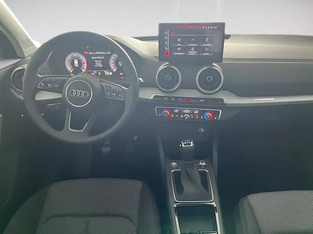 Audi Q2 - Thumbnail 10