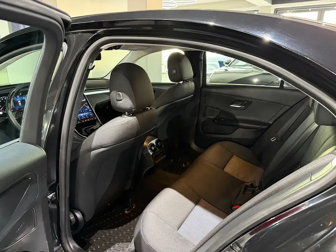 Mercedes-Benz C 220 - Thumbnail 31
