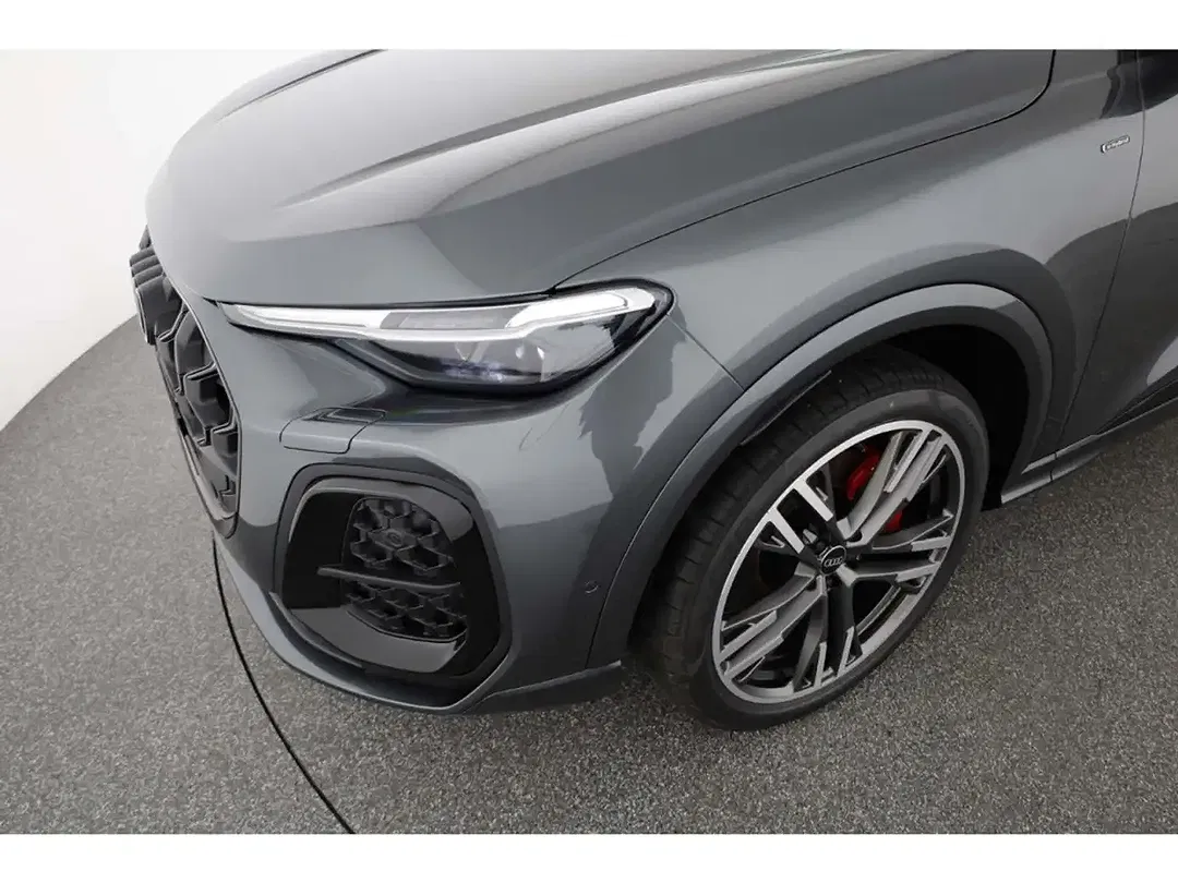 Audi Q5 - Thumbnail 6