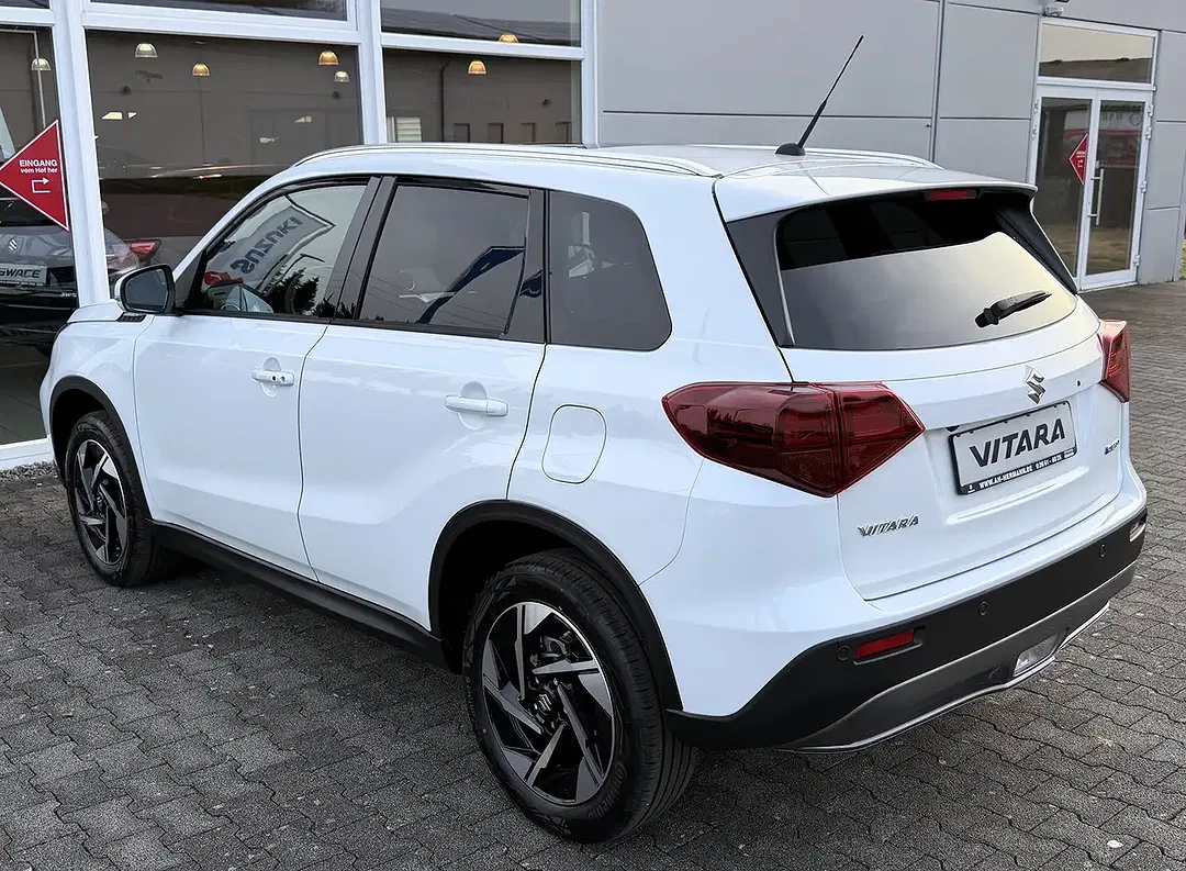 Suzuki Vitara - Thumbnail 5