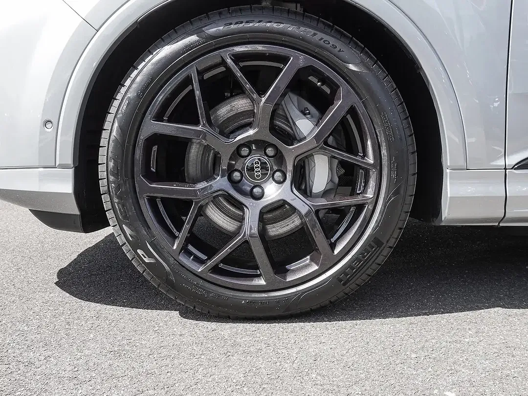 Audi Q7 - Thumbnail 4