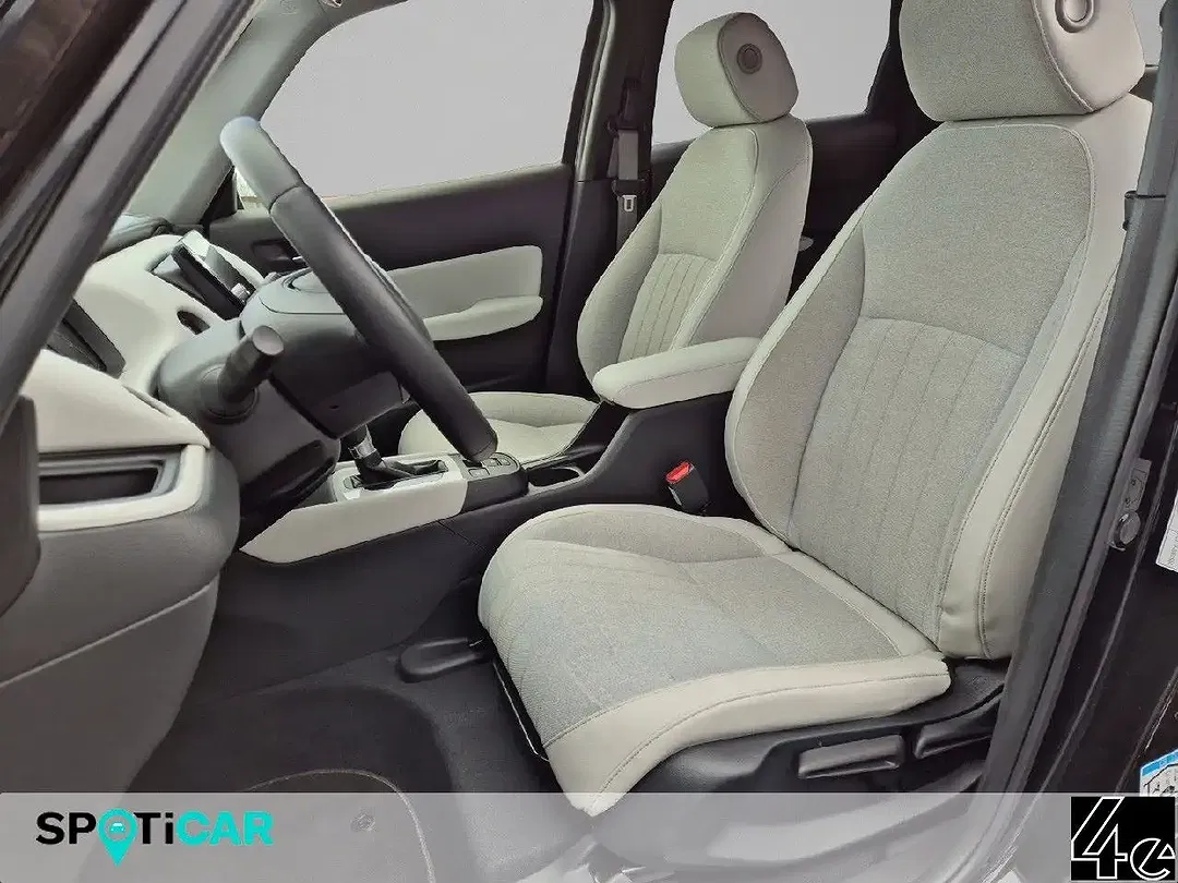 Honda Jazz - Thumbnail 9