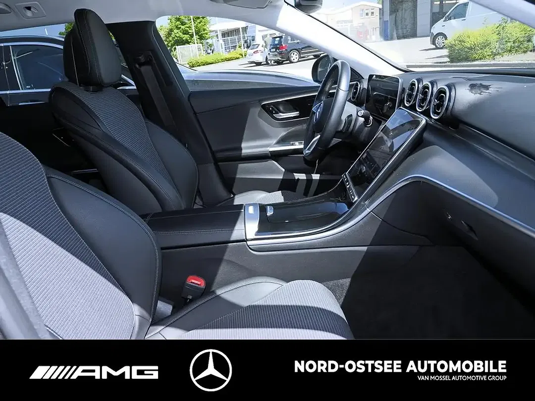 Mercedes-Benz C 220 - Thumbnail 10