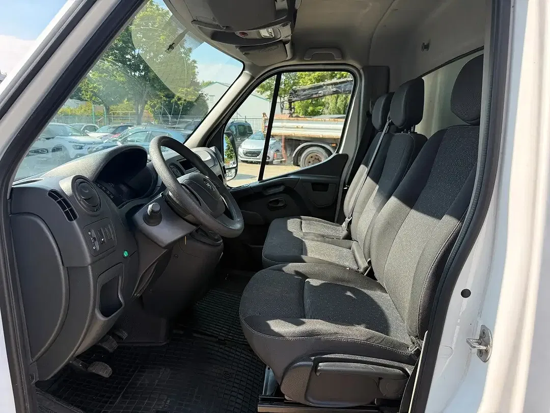 Opel Movano - Thumbnail 10
