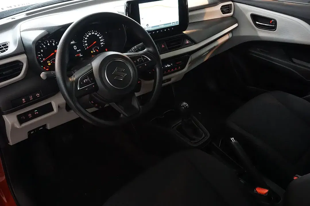 Suzuki Swift - Thumbnail 13